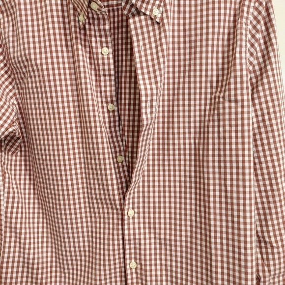 Ambercrombie & Fitch long sleeved men's Button Down Medium Men's Shirt. EUC - Picture 2 of 7